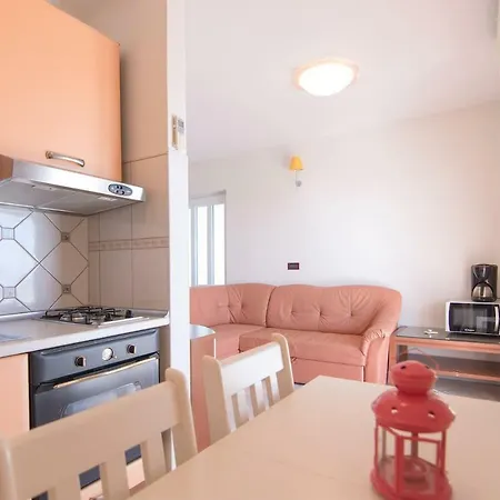 Shanti 4 4* Koromacno